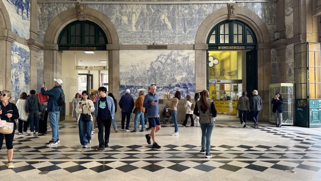 תחנת הרכבת סאו בנטו (São Bento)
